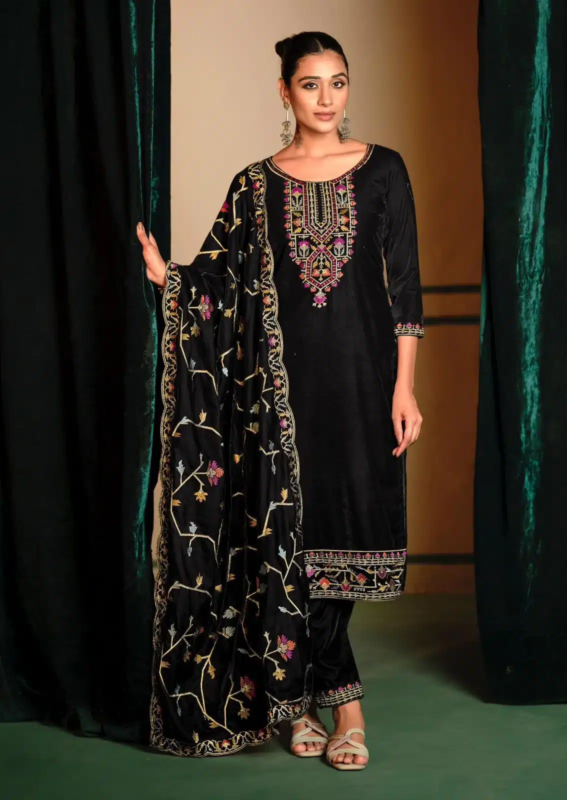 Mumtaz makhmali ladies suits