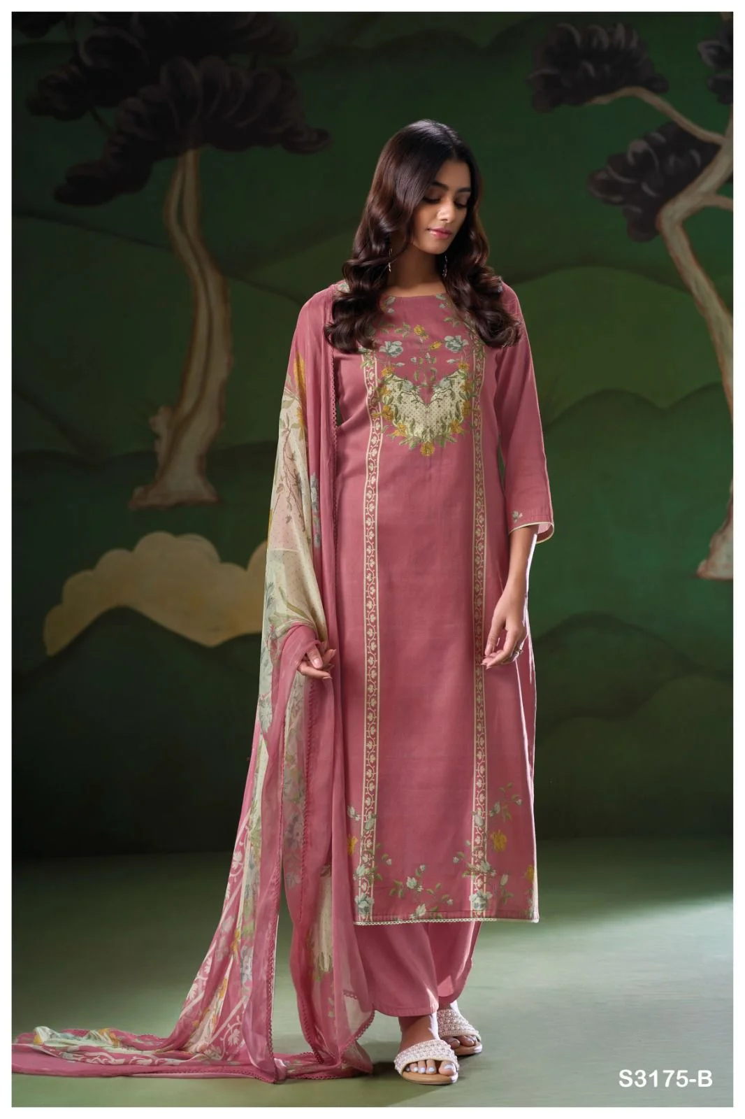 Ganga avantika 3175 ladies wholesaler suit