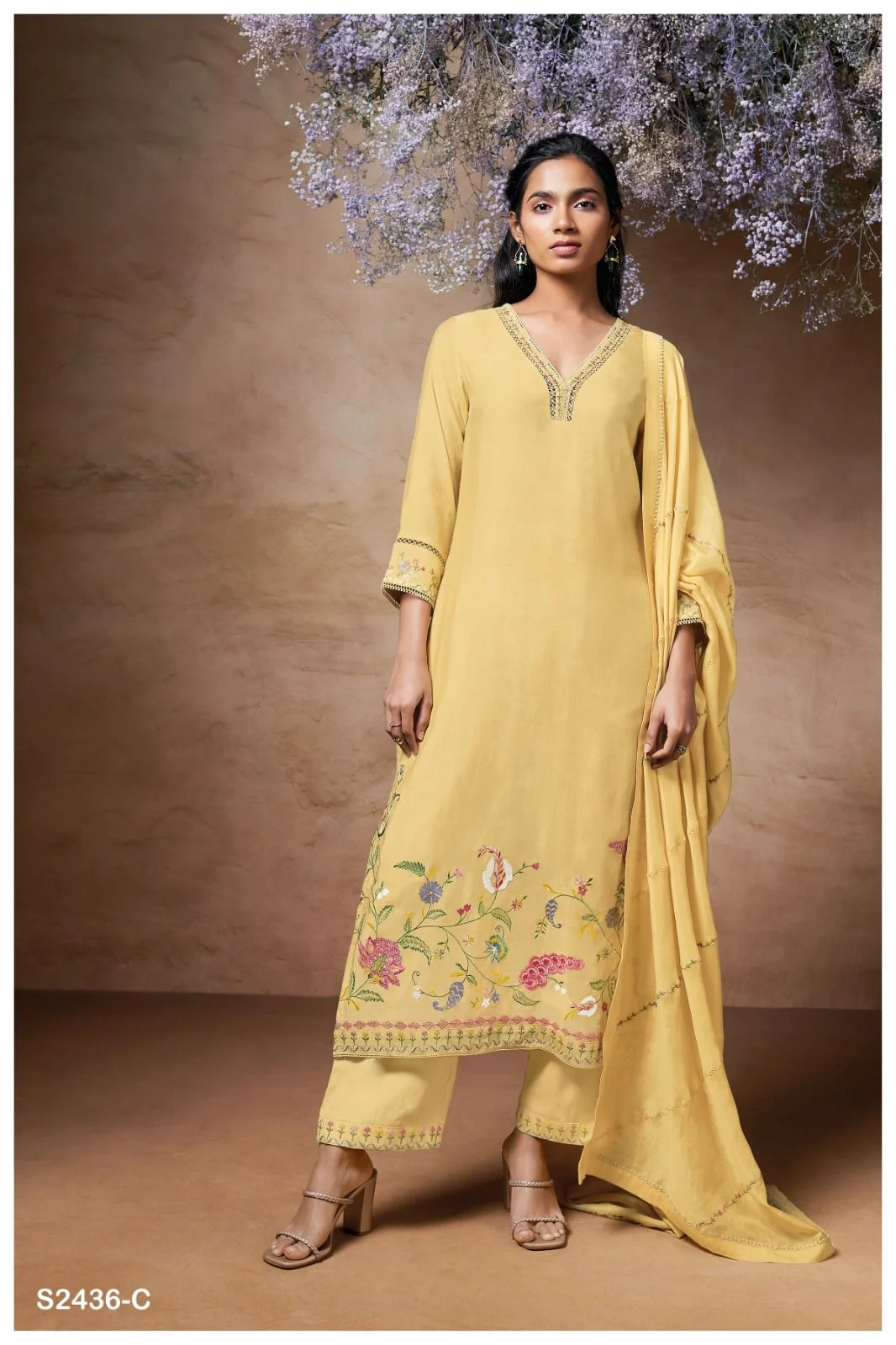 Ganga vivien 2436 ladies wholesaler suit in Delhi