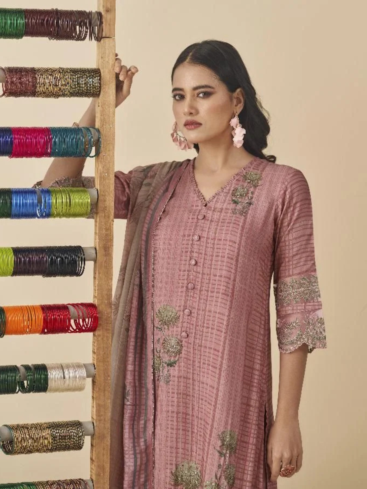 Jay Vijay satrang ladies suits manufacturer