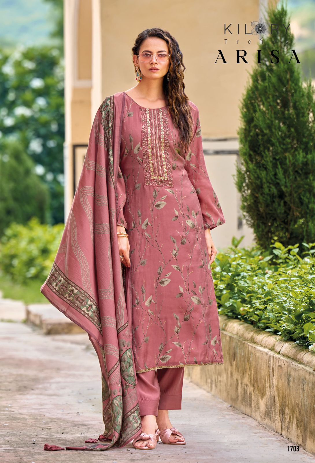 Kilory Trends Suit – Arisa