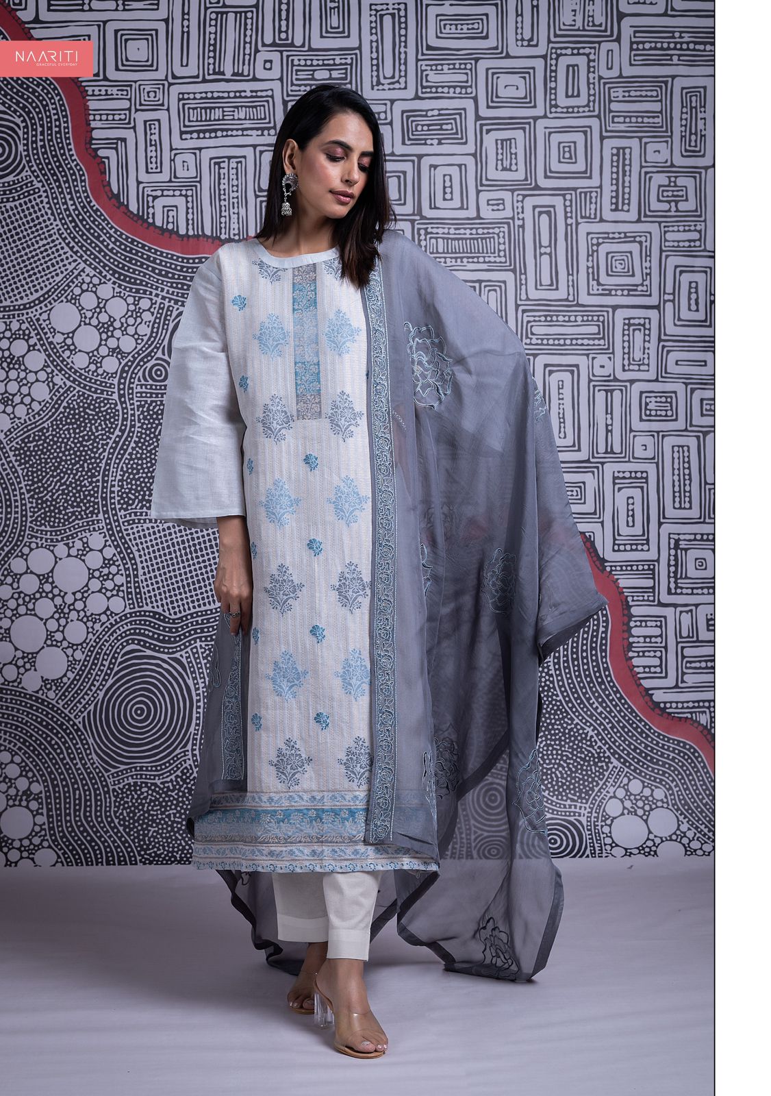 Naariti Shoolini | Premium Linen Suit