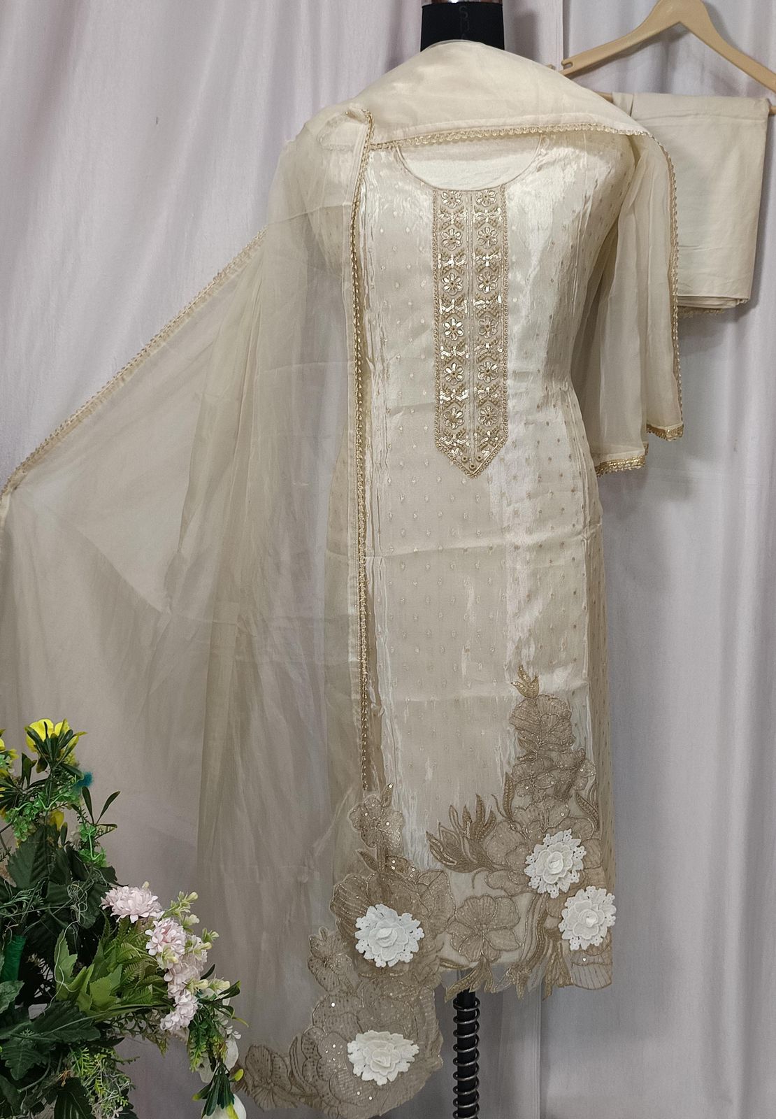 Elegant Pure Shimar Banarasi Suit