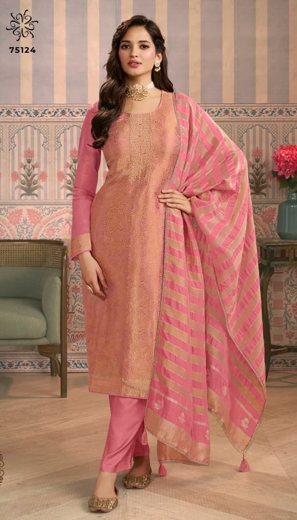 Vinay Kuleesh Shardha – Vis Shimmer Jacquard Suit