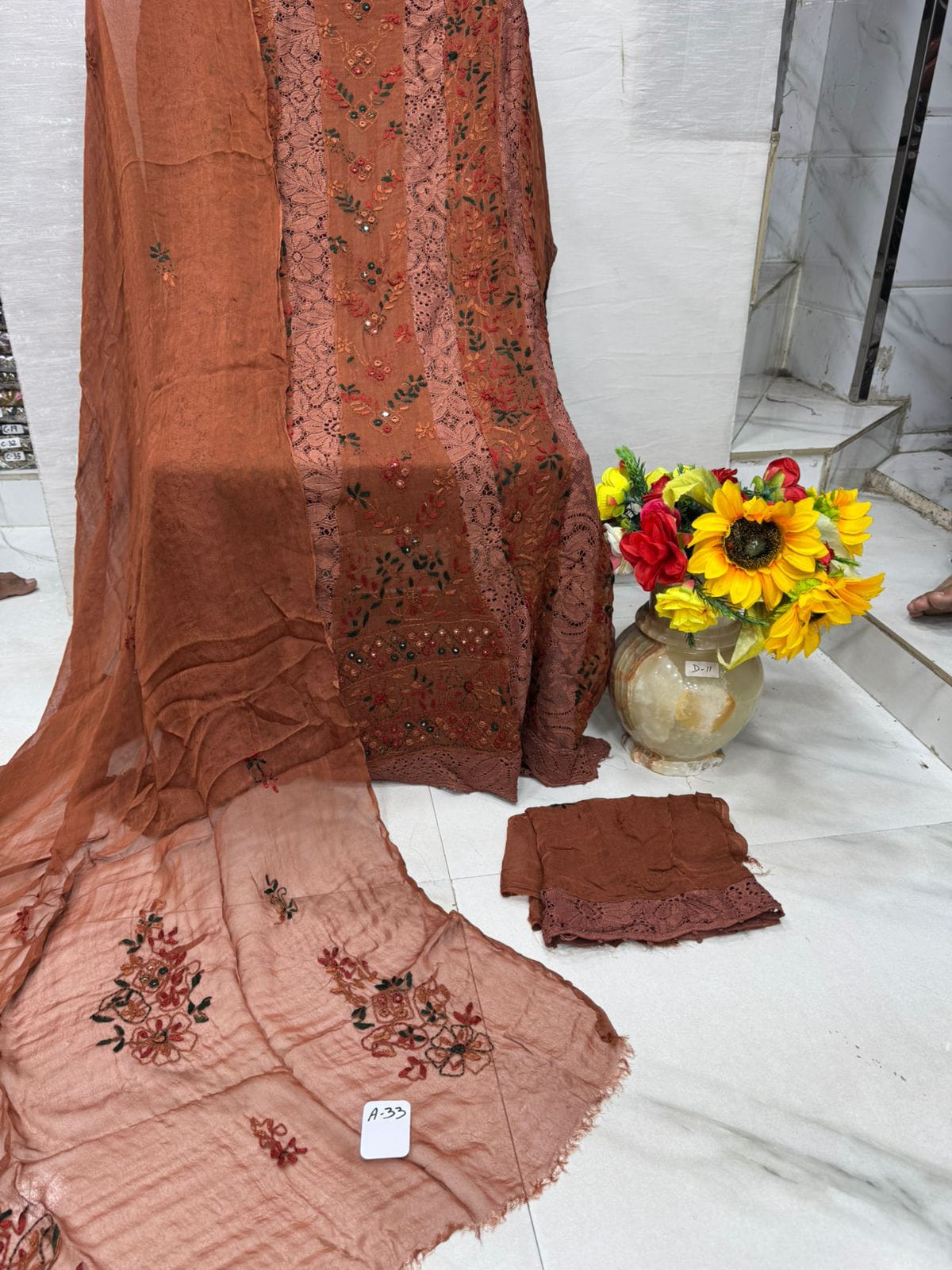 Karachi Hand Work Kuresiya – Original Pakistani Georgette
