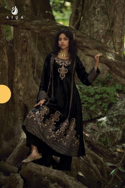 Aiqa Velvet Suit Women