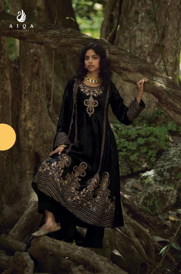 Aiqa Velvet Suit Women