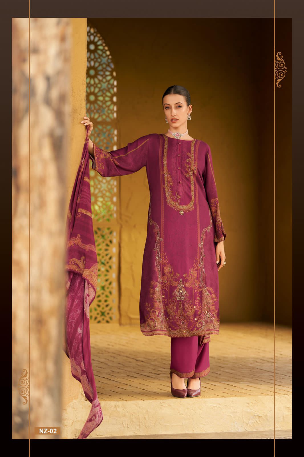 Varsha naaz ladies wholesaler suit in delhi
